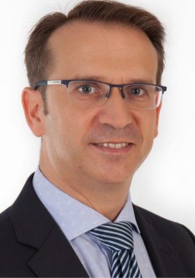 Dr. Juan Luis Nicolau